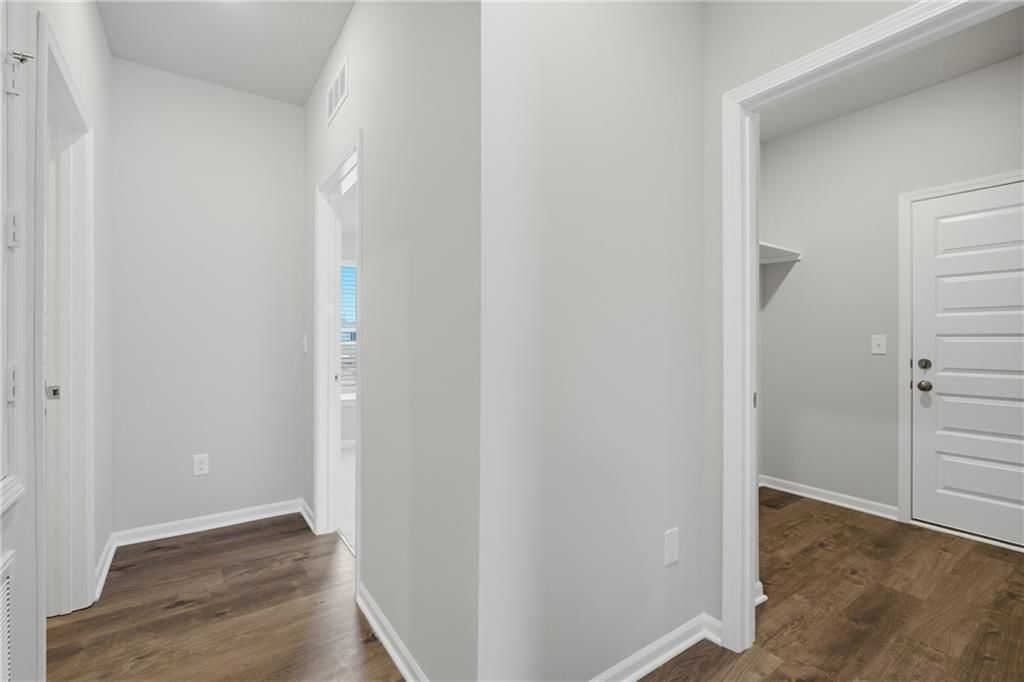 612 W Bluebird Street — photo 18