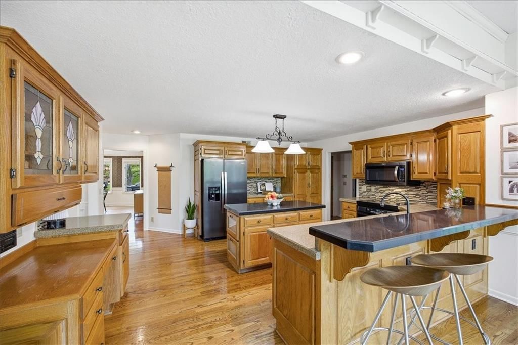 920 NW High Point Drive — photo 10