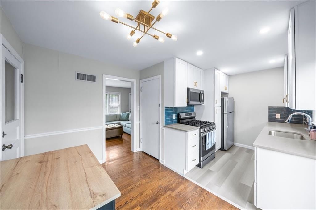2816 W 47th Terrace — photo 9