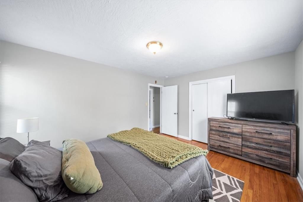 2816 W 47th Terrace — photo 17