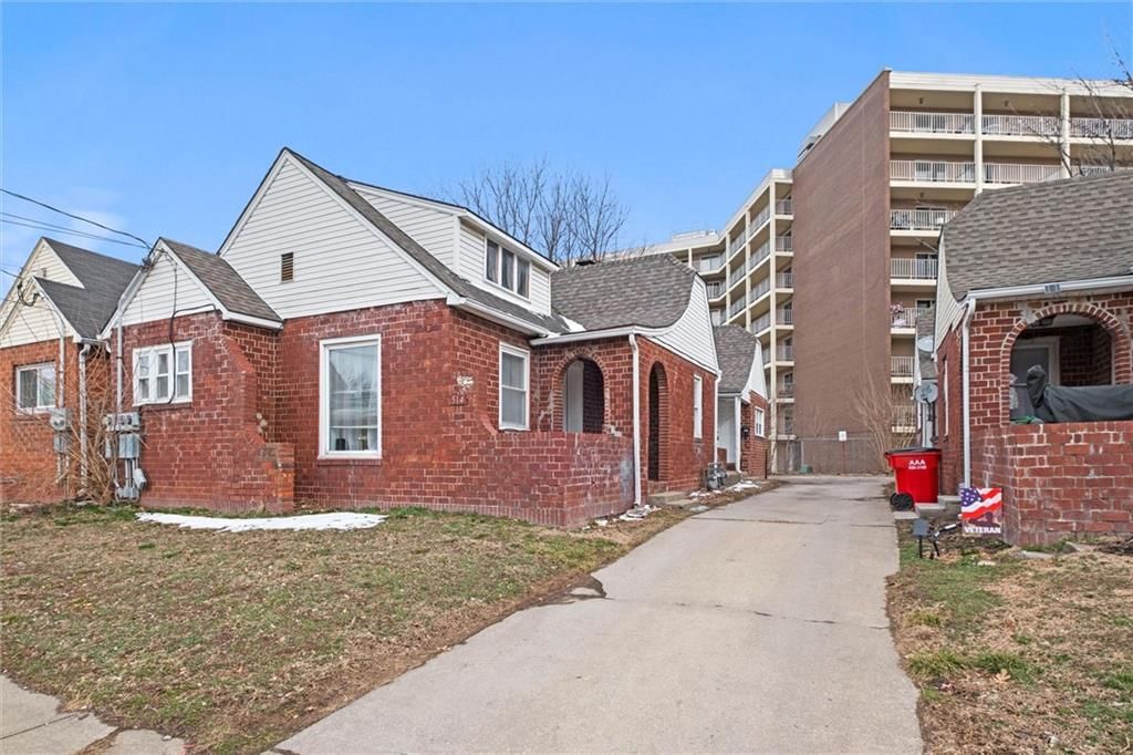 514 W Walnut Street — photo 1