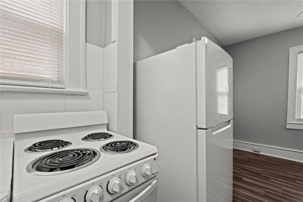 514 W Walnut Street — photo 15