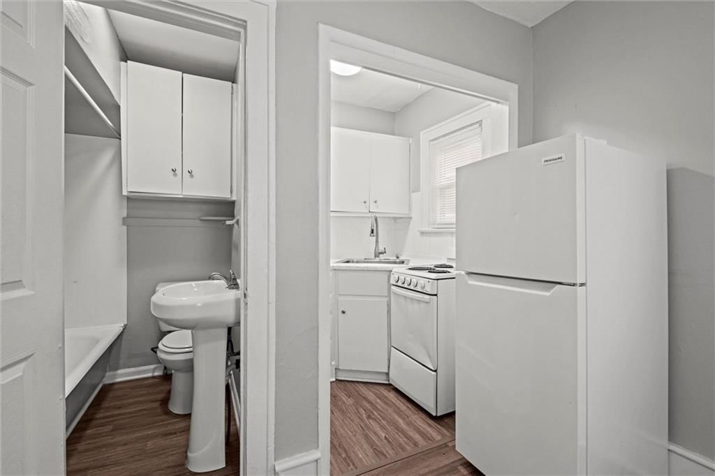 514 W Walnut Street — photo 16