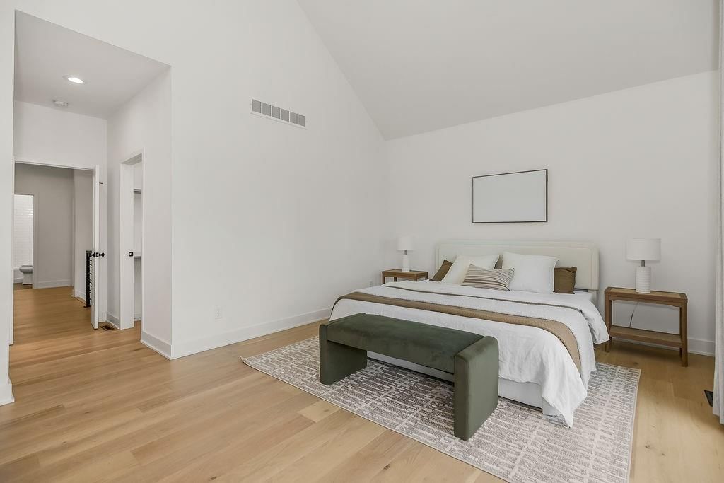 4536 Mercier Street — photo 19