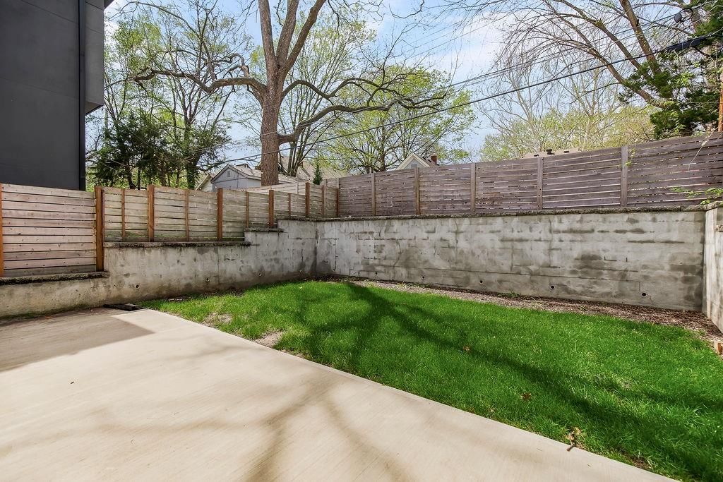 4536 Mercier Street — photo 32