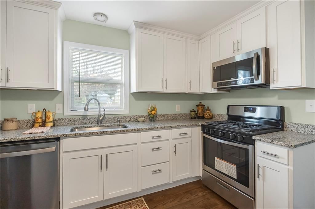 8025 Waverly Avenue — photo 11