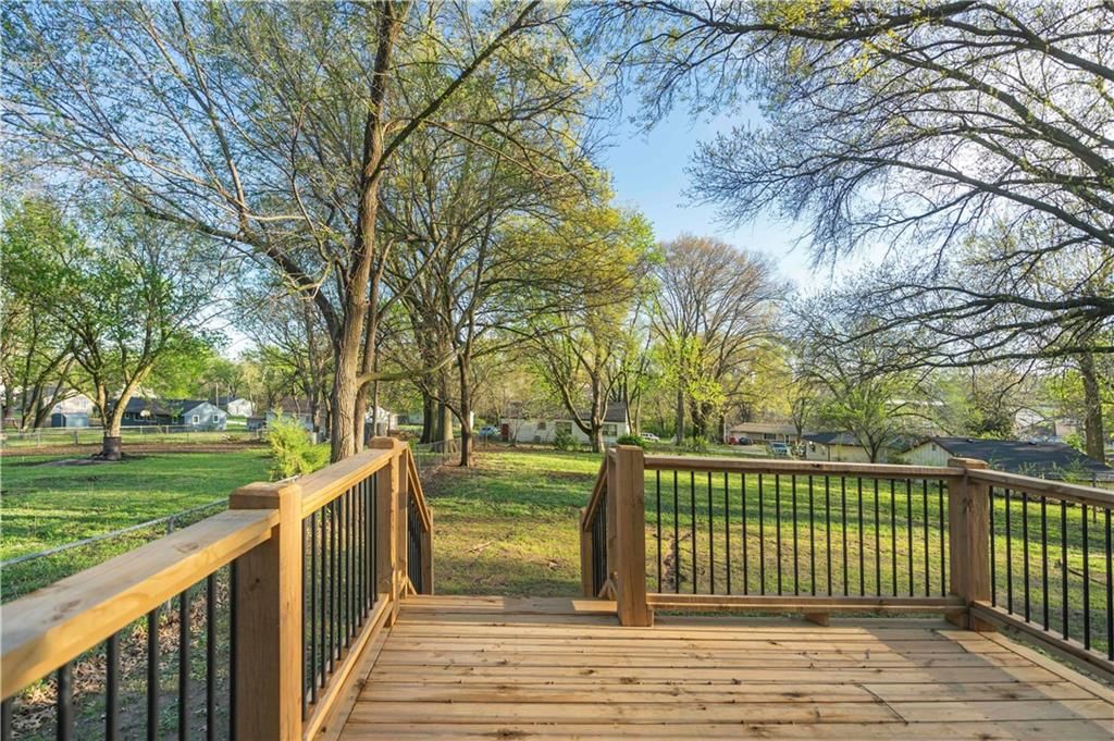 8025 Waverly Avenue — photo 28