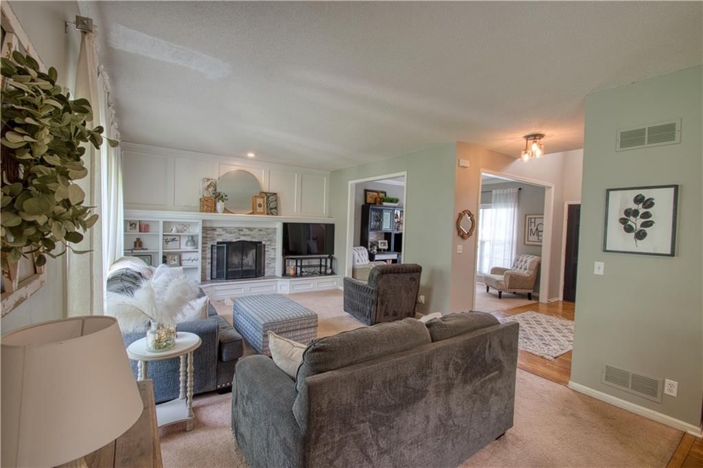 16330 S Chester Street — photo 8