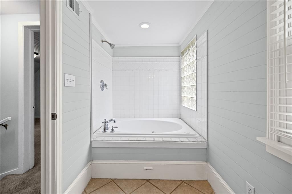 7633 Tomahawk Road — photo 18
