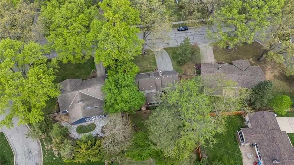 7633 Tomahawk Road — photo 36