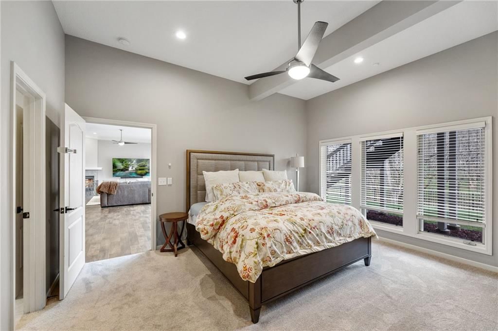 4246 W 150 Terrace — photo 33