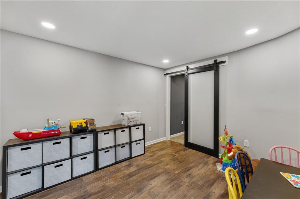 4246 W 150 Terrace — photo 35