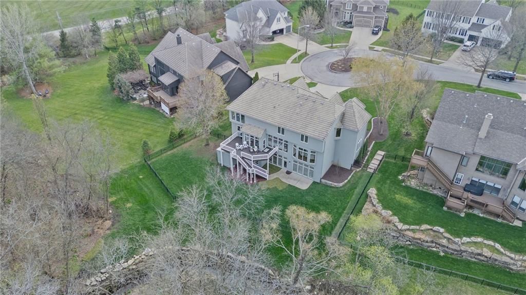 4246 W 150 Terrace — photo 45