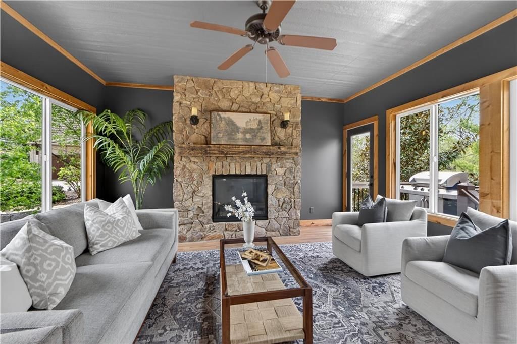 15320 Larsen Street — photo 25