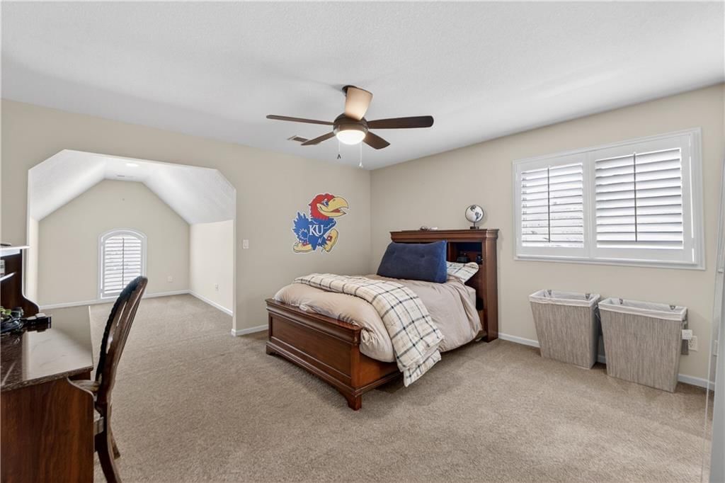 15320 Larsen Street — photo 33