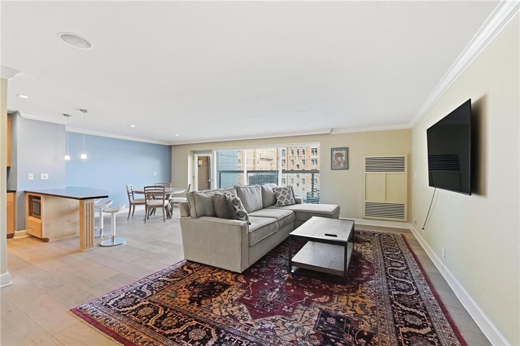 121 W 48th Street — photo 3