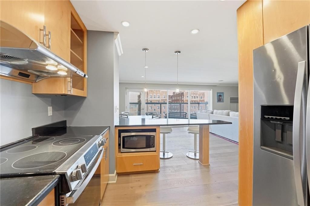 121 W 48th Street — photo 13
