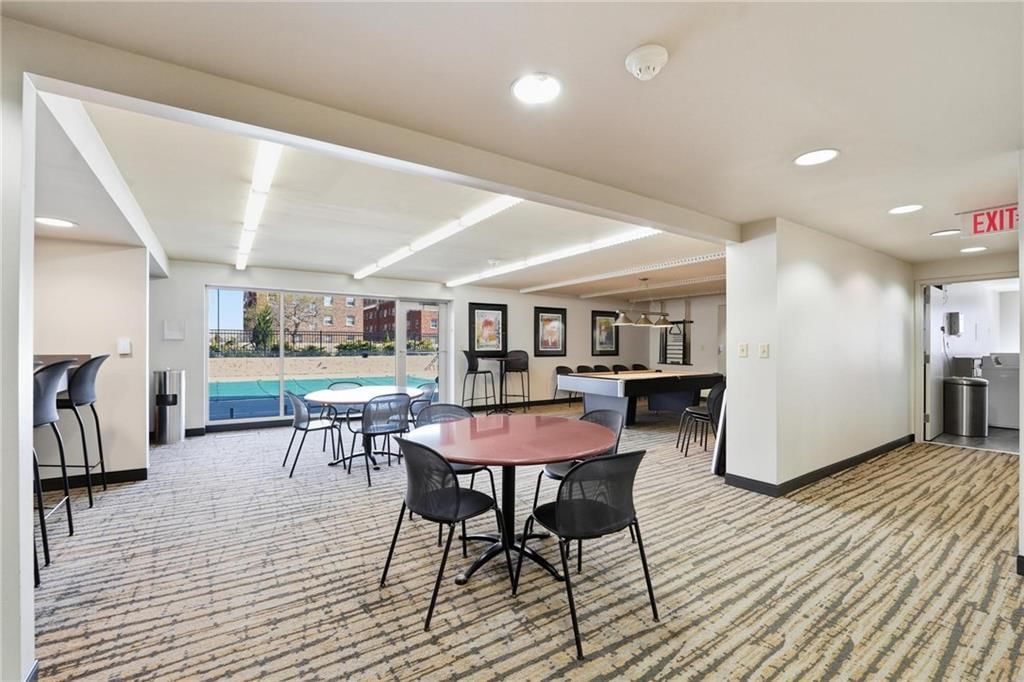 121 W 48th Street — photo 30