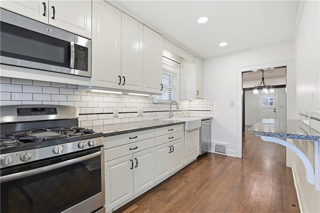 30 W 73rd Terrace — photo 12