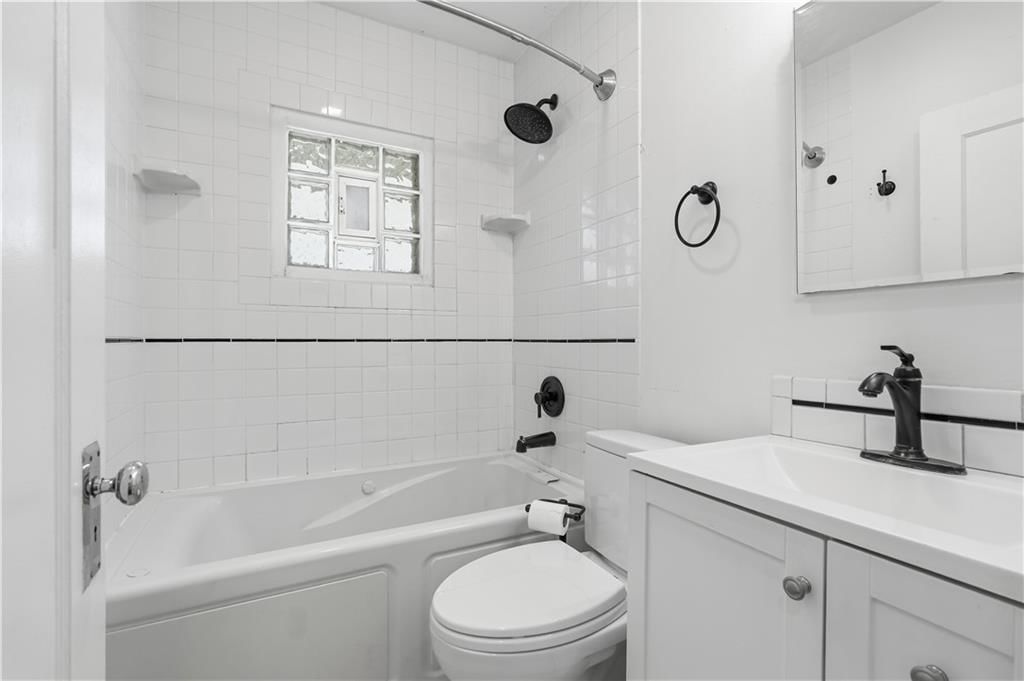 30 W 73rd Terrace — photo 15