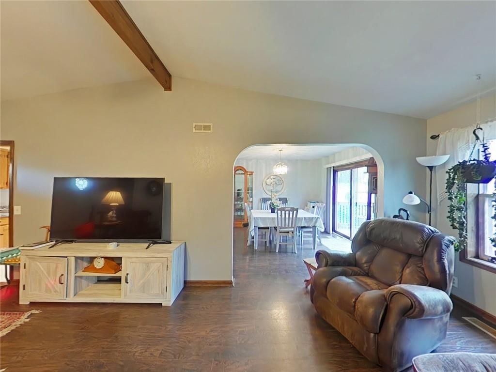 32 Mackenzie Drive — photo 4