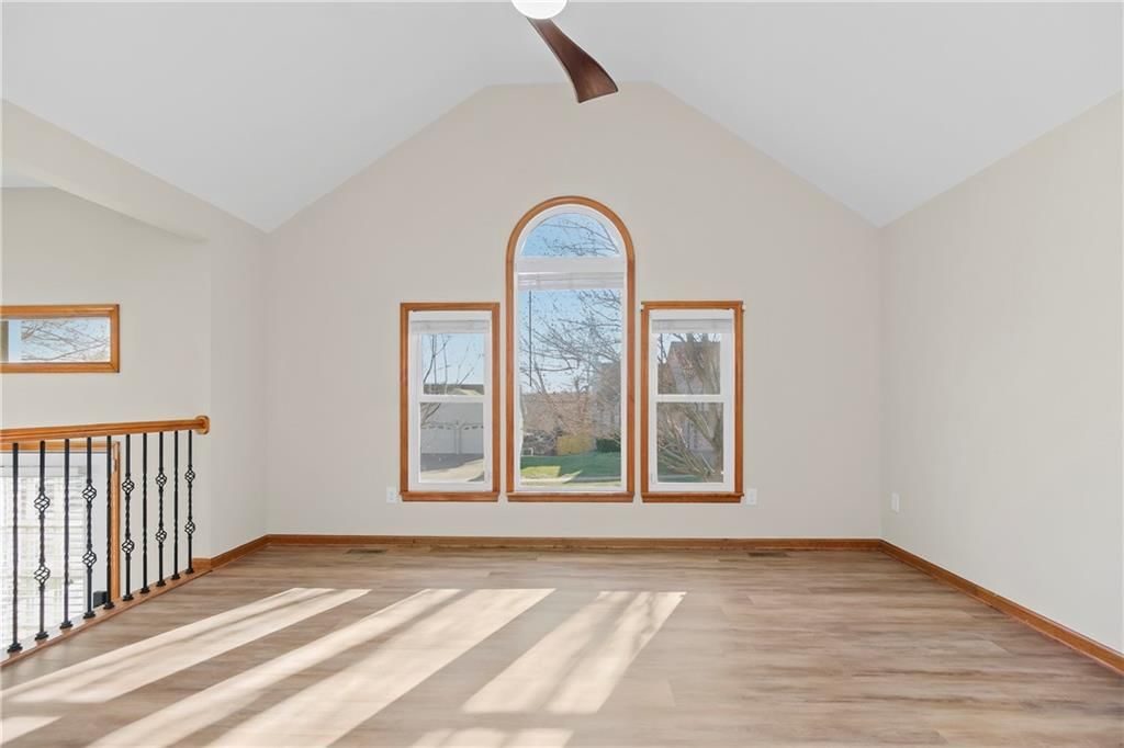 14114 Lora Street — photo 3