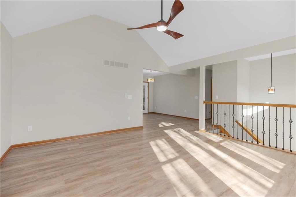 14114 Lora Street — photo 5
