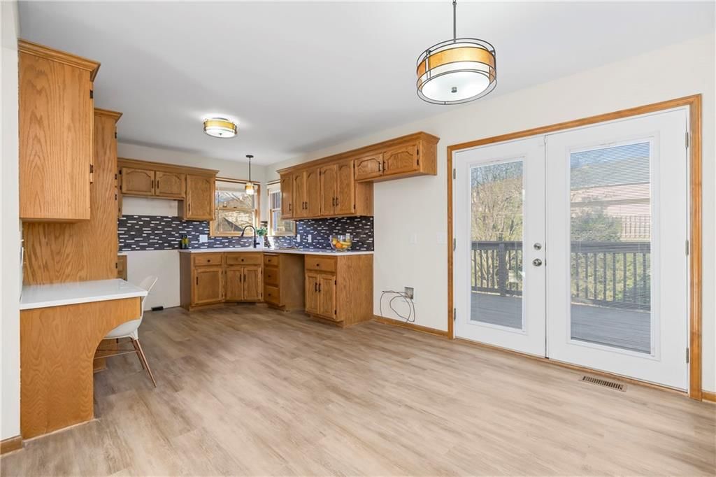 14114 Lora Street — photo 8