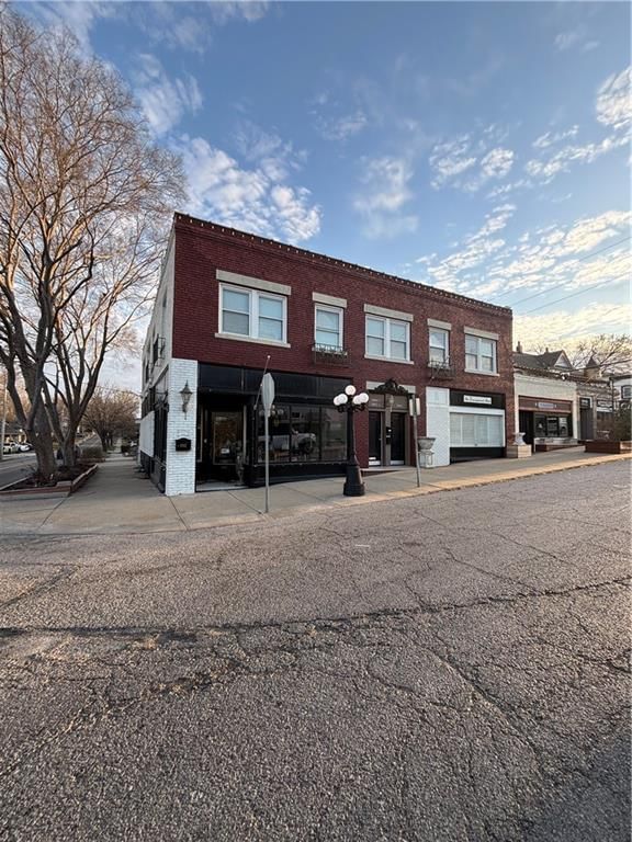 1806 W 45th Street — photo 3