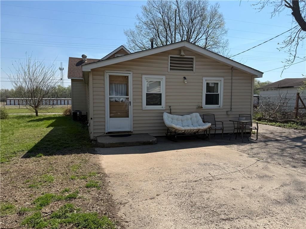 408 S Joplin Street — photo 3