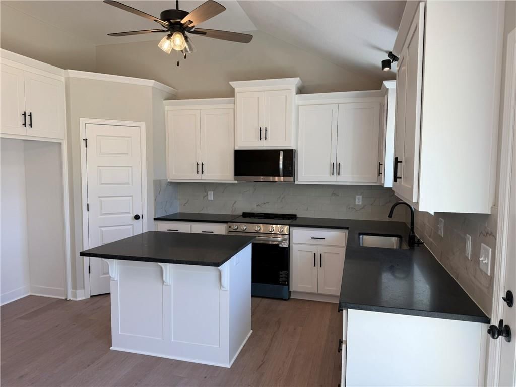 21608 S Clairmont Street — photo 3