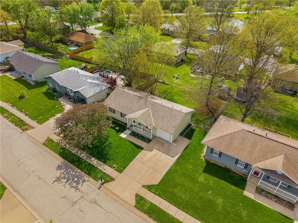 1314 Susan Street — photo 35