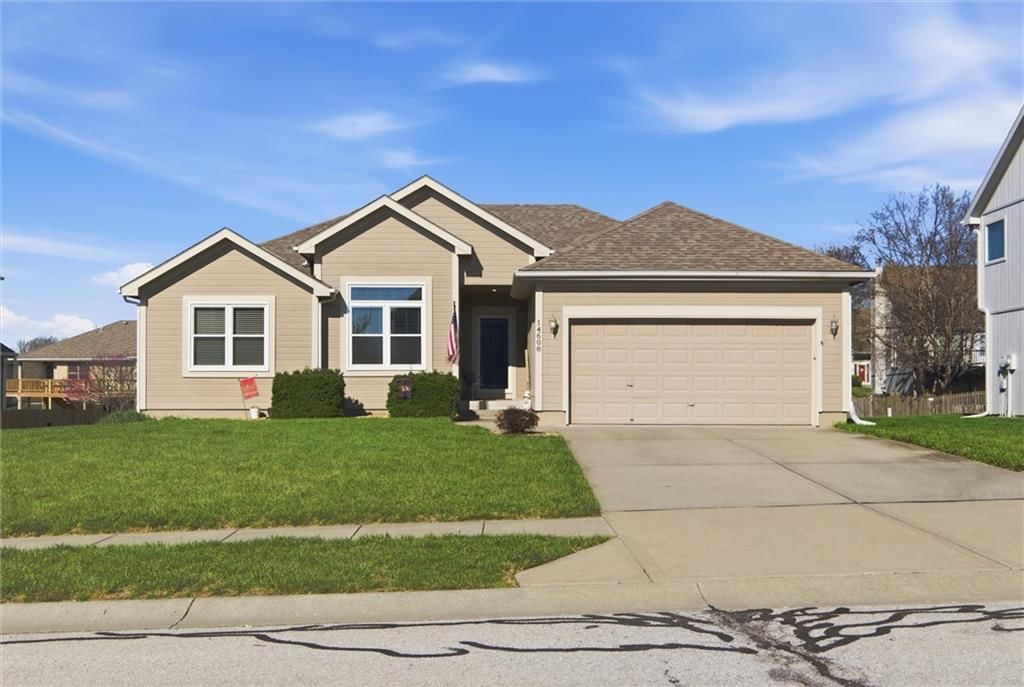 14608 Green Castle Street, Smithville, MO