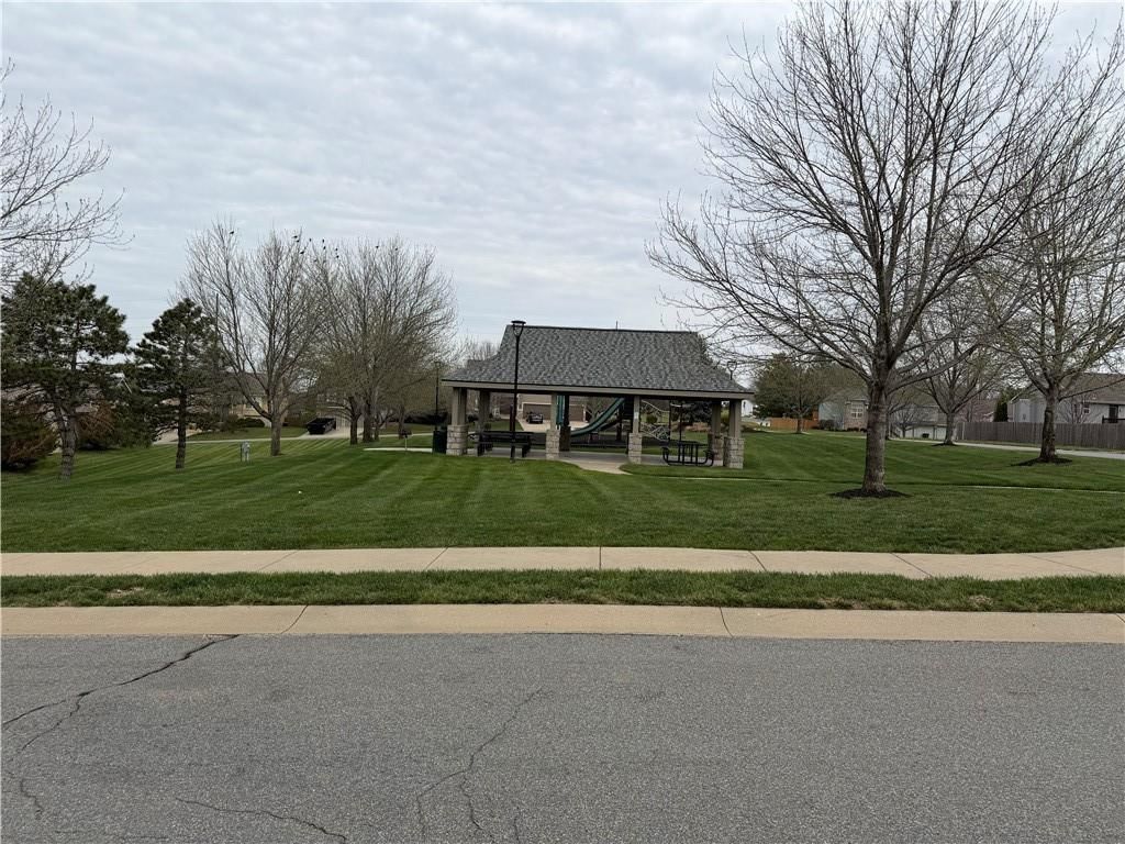 4708 Park Lane — photo 38