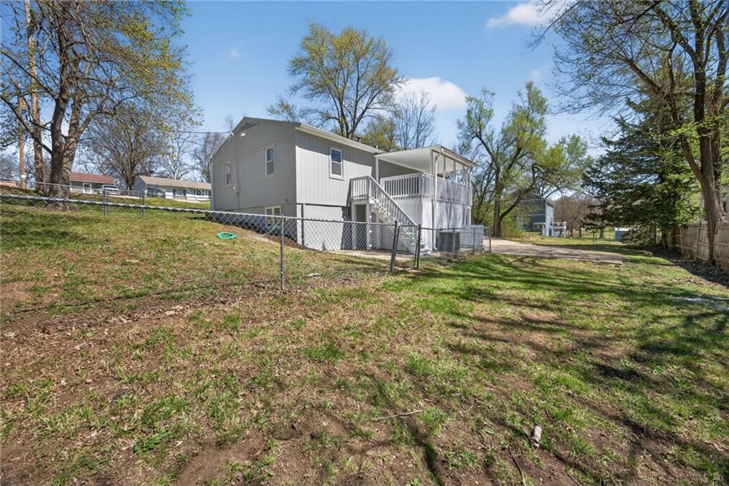12000 E 75th Street — photo 37
