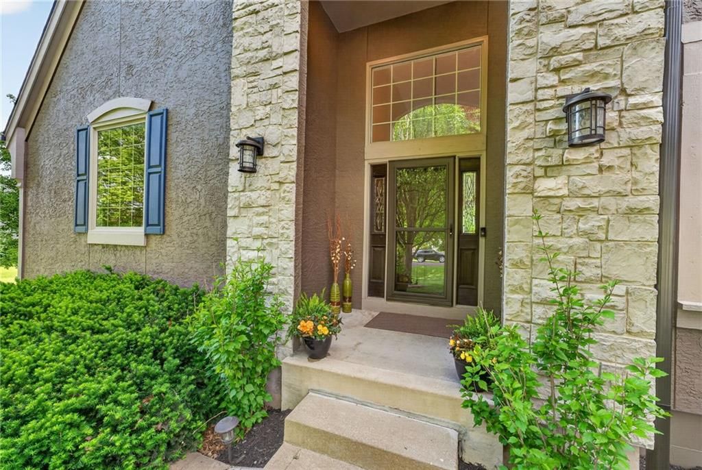 17570 Bond Avenue — photo 9
