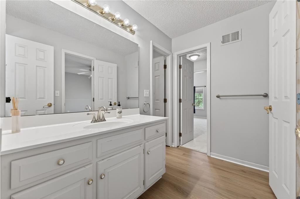 17570 Bond Avenue — photo 49