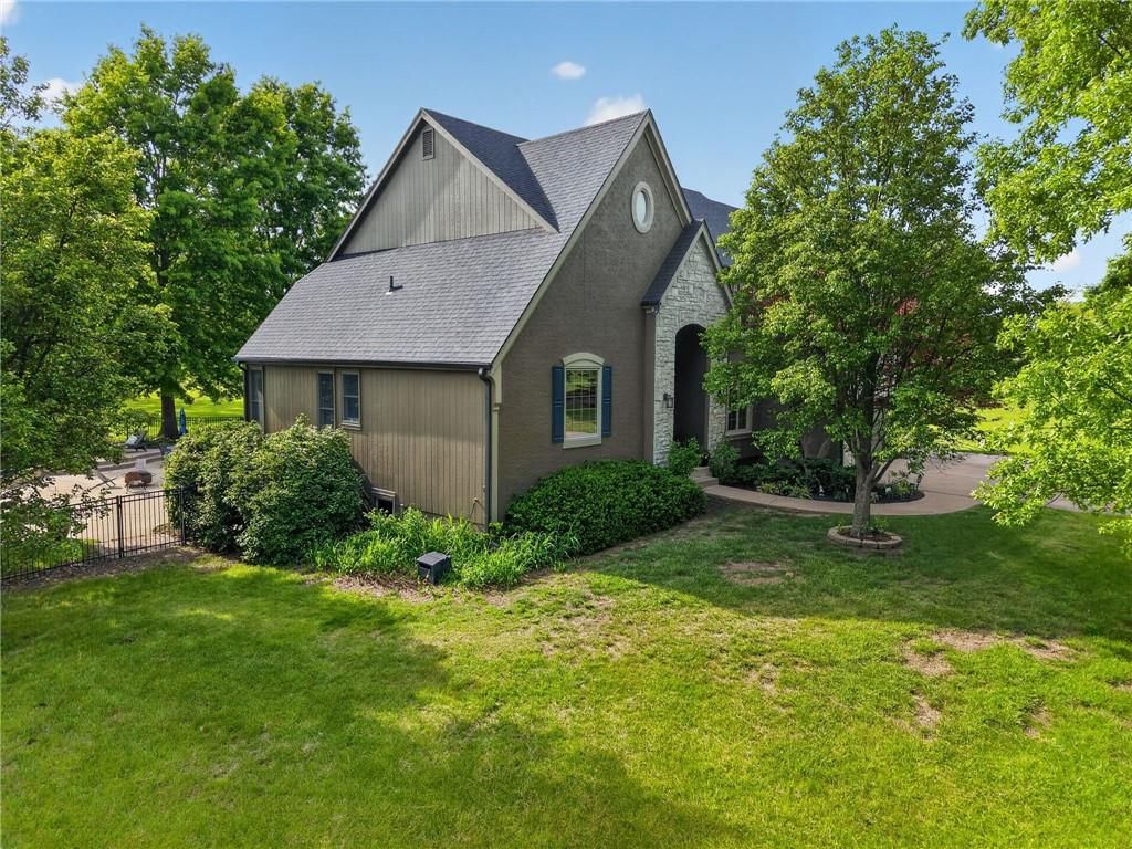 17570 Bond Avenue — photo 70