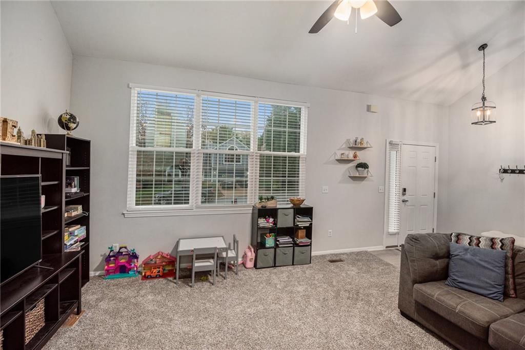 13641 W 129th Street — photo 3