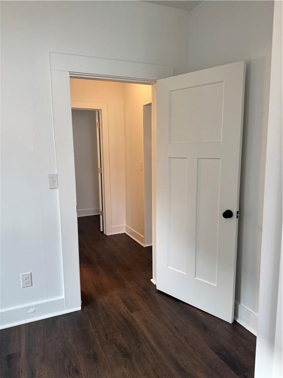 1002 E 10th Street — photo 10