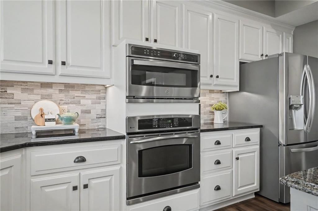2218 Country Drive — photo 11