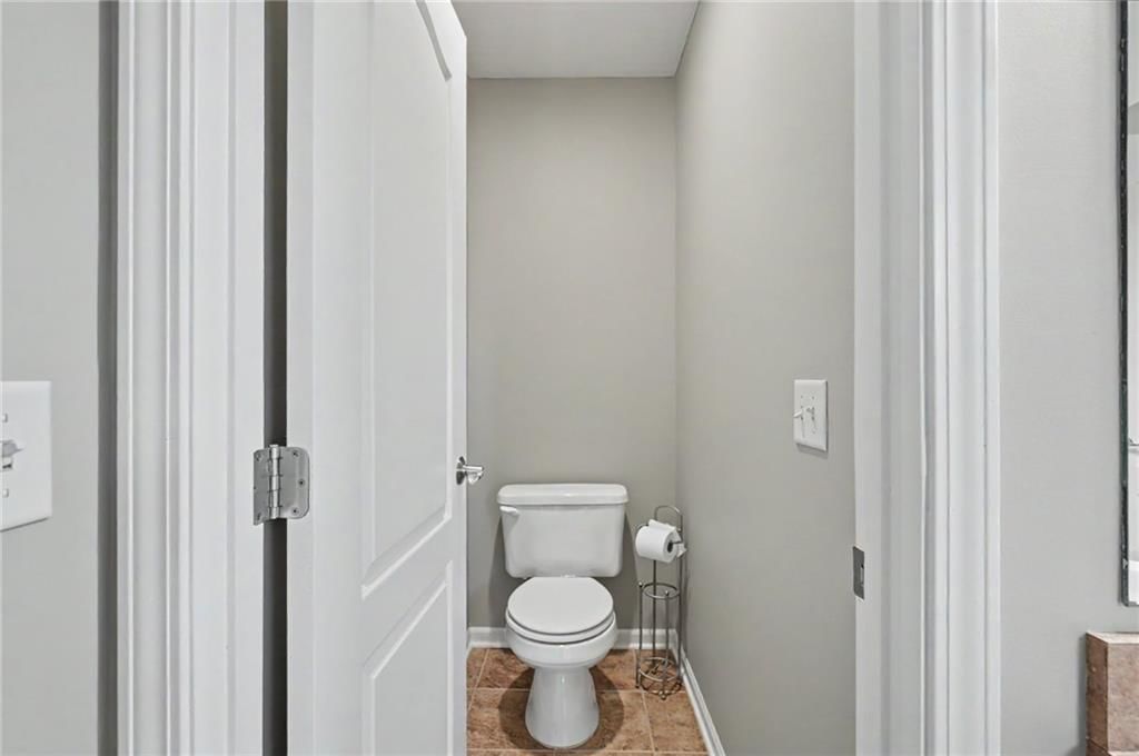 2218 Country Drive — photo 19