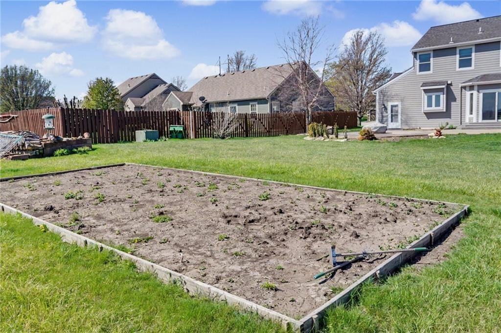2218 Country Drive — photo 27