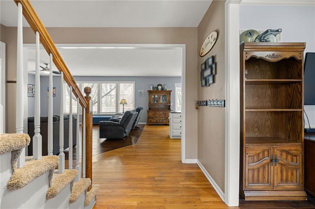 21218 W 51st Street — photo 3