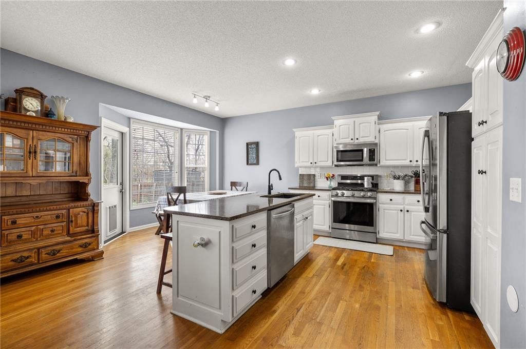 21218 W 51st Street — photo 10