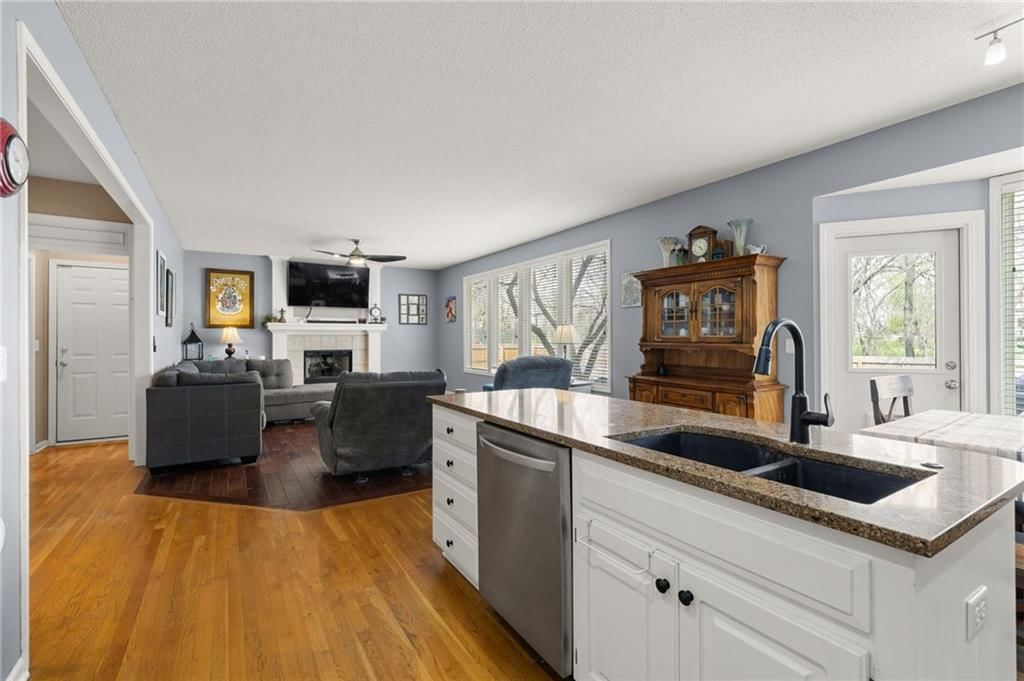 21218 W 51st Street — photo 14