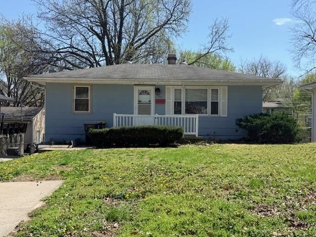7821 NE 51st Street, Kansas City, MO