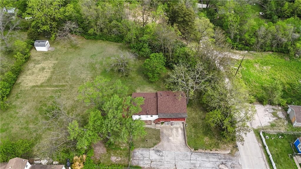 3110 S 37th Street — photo 5