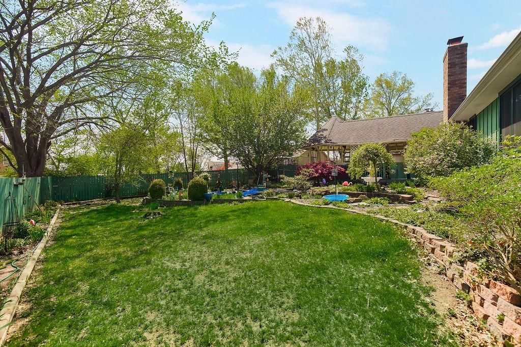 7719 Larson Avenue — photo 27