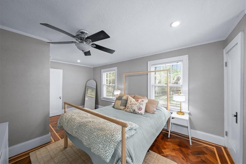 7 W Winthrope Road — photo 15